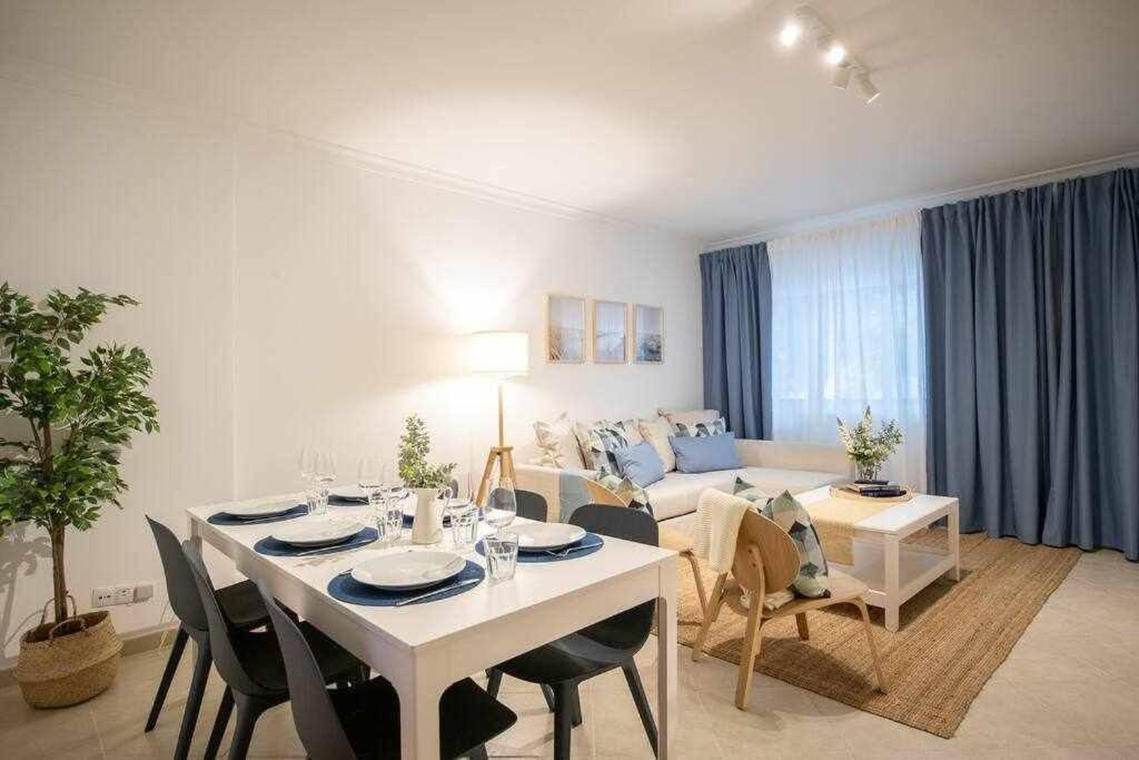 Modern 3Br Apt W/ Lg Terrace, Bbq, Ac & Parking Tavira Exterior foto